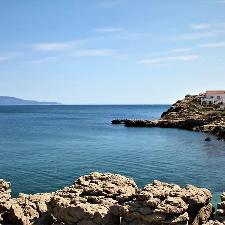 Ginesta Villa *